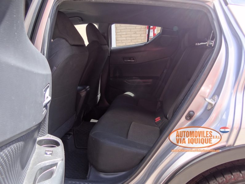 
								TOYOTA C-HR AÑO 2018 full									