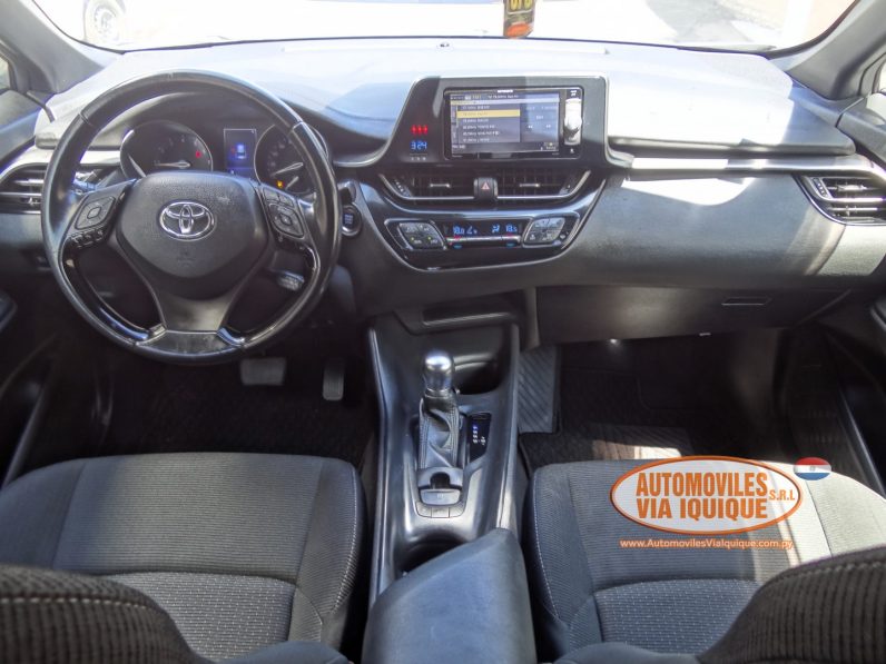 
								TOYOTA C-HR AÑO 2018 full									