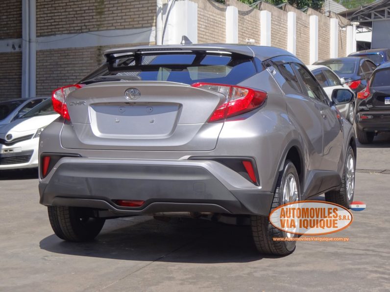 
								TOYOTA C-HR AÑO 2018 full									