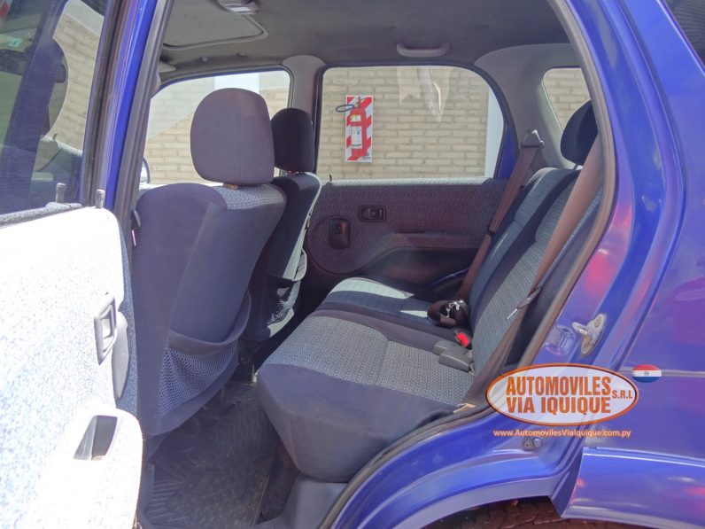 
								TOYOTA CAMI AÑO 2001 full									