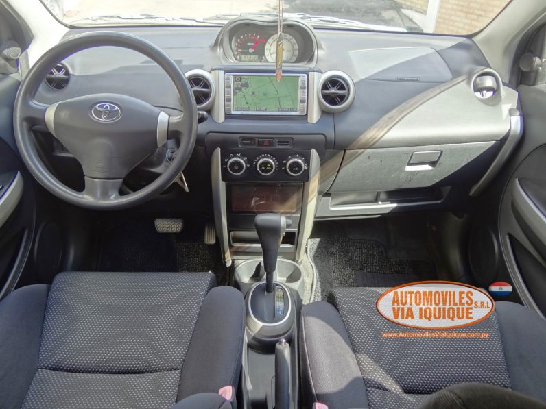 
								TOYOTA IST AÑO 2004 full									