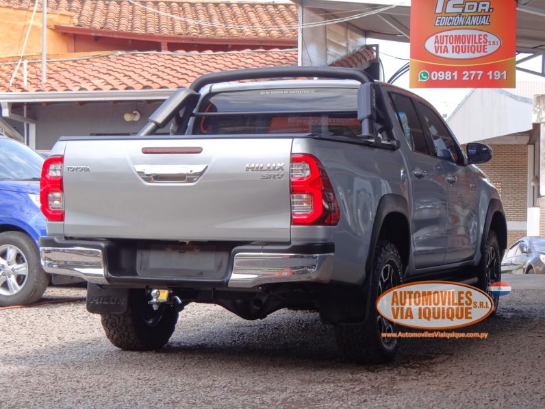 
								TOYOTA HILUX SRV AÑO 2019 full									