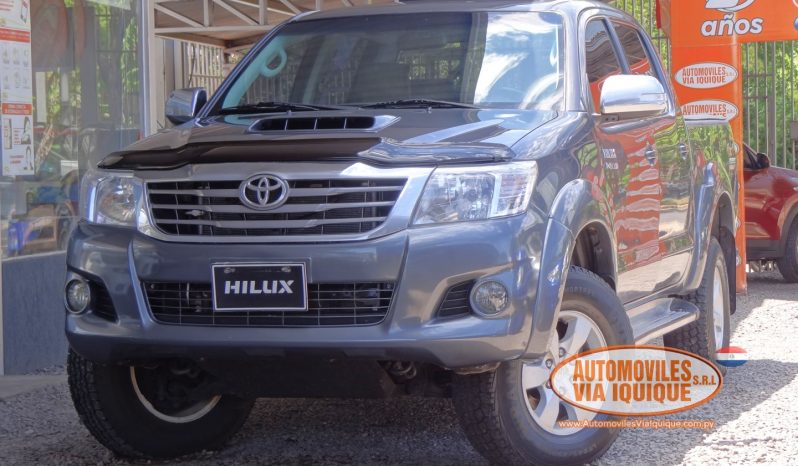 
								TOYOTA HILUX AÑO 2012 full									