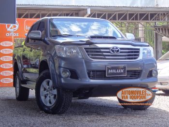 TOYOTA HILUX AÑO 2012
