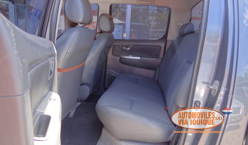 
								TOYOTA HILUX AÑO 2012 full									