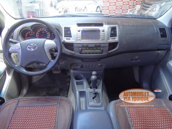 TOYOTA HILUX AÑO 2012