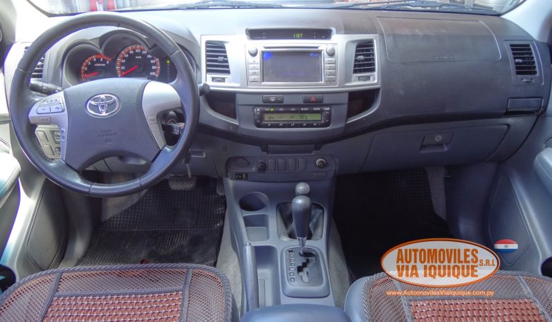 
								TOYOTA HILUX AÑO 2012 full									