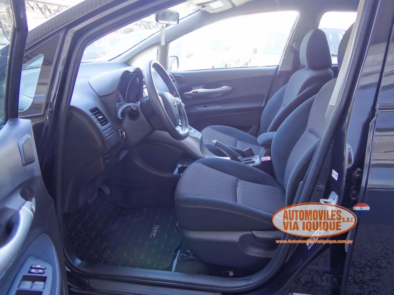 
								TOYOTA AURIS AÑO 2010 full									