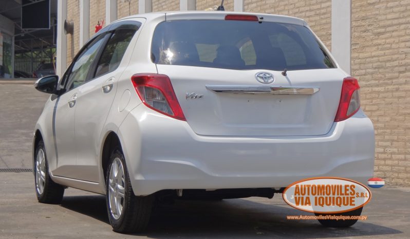 
								TOYOTA NEW VITZ AÑO 2013 full									