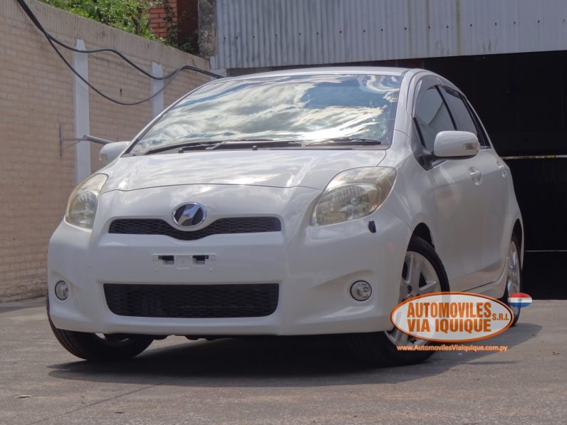 
								TOYOTA NEW VITZ RS AÑO 2010 full									