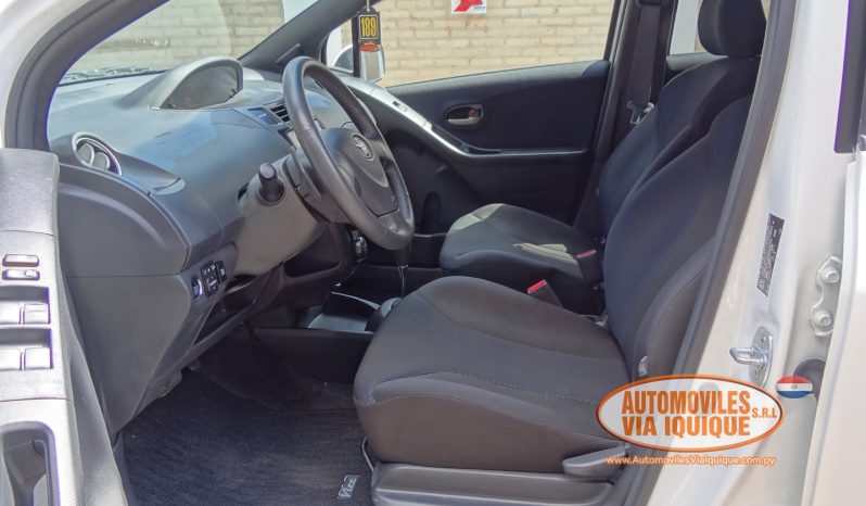 
								TOYOTA NEW VITZ RS AÑO 2010 full									