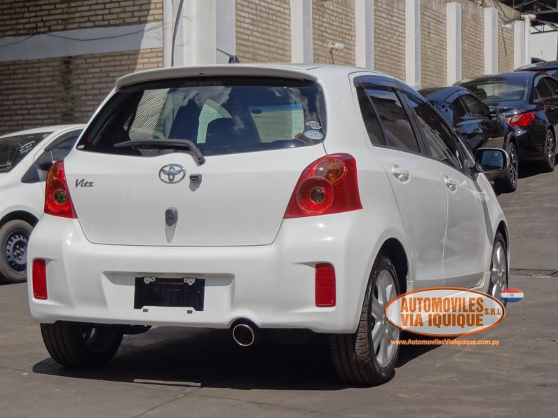 
								TOYOTA NEW VITZ RS AÑO 2010 full									