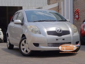 TOYOTA NEW VITZ AÑO 2006