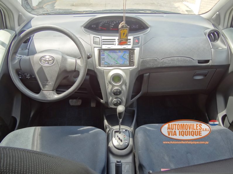 
								TOYOTA NEW VITZ AÑO 2006 full									