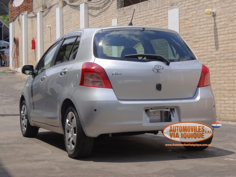 
								TOYOTA NEW VITZ AÑO 2006 full									