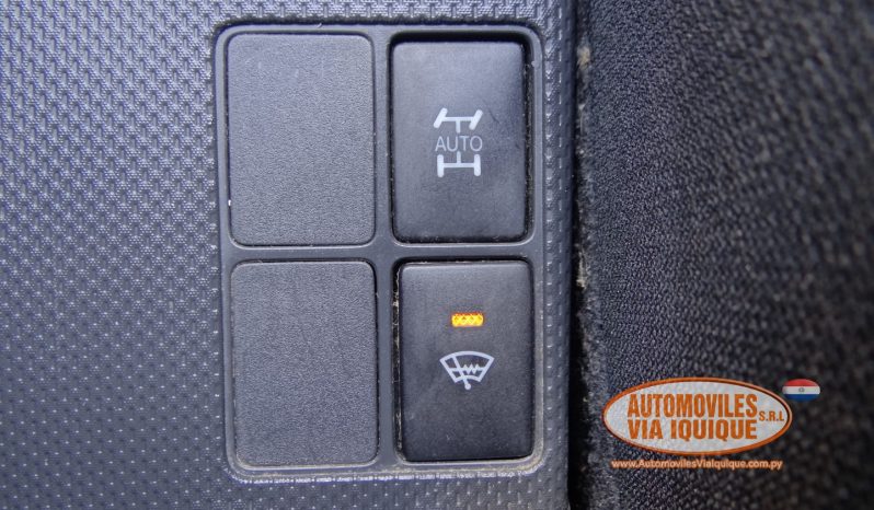 
								TOYOTA NEW IST AÑO 2008 full									