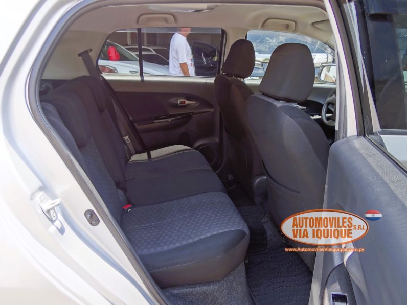 
								TOYOTA NEW IST AÑO 2008 full									