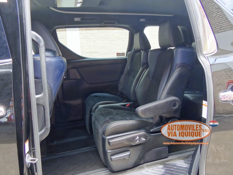 
								TOYOTA VELLFIRE AÑO 2017 full									