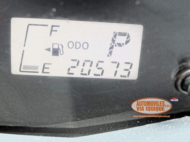 
								TOYOTA NEW VITZ AÑO 2006 full									