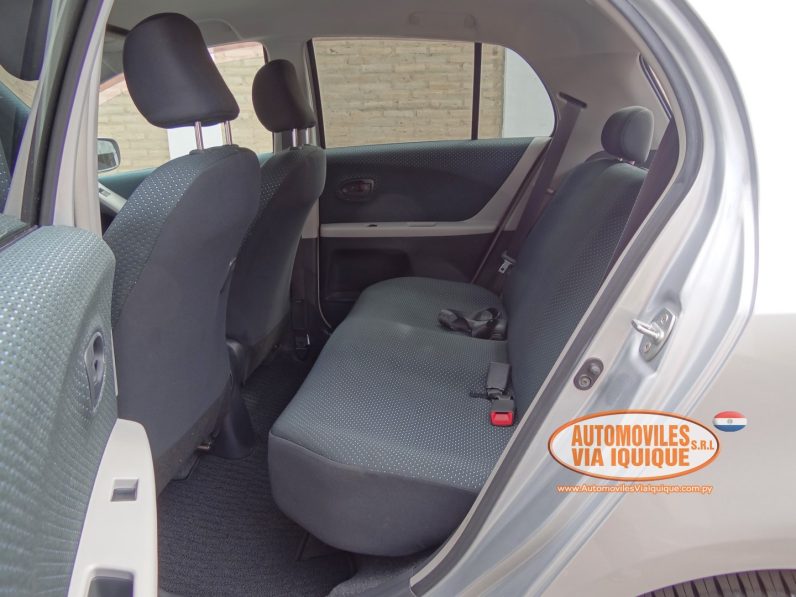 
								TOYOTA NEW VITZ AÑO 2006 full									