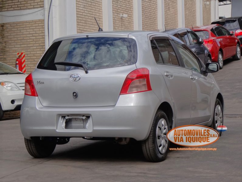 
								TOYOTA NEW VITZ AÑO 2006 full									