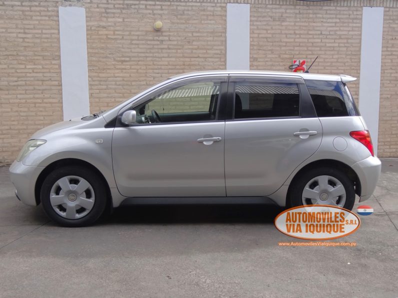 
								TOYOTA IST AÑO 2002 full									