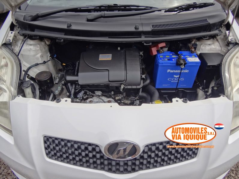 
								TOYOTA NEW VITZ AÑO 2005 full									