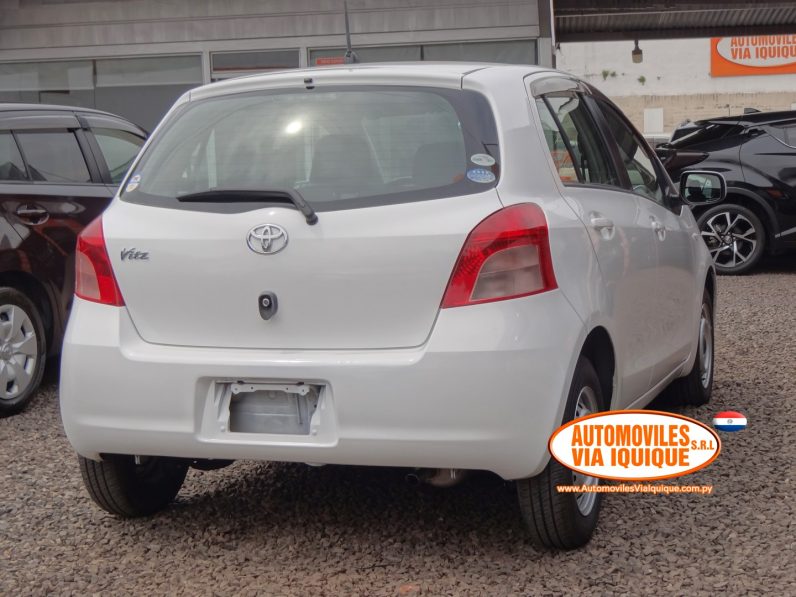 
								TOYOTA NEW VITZ AÑO 2005 full									