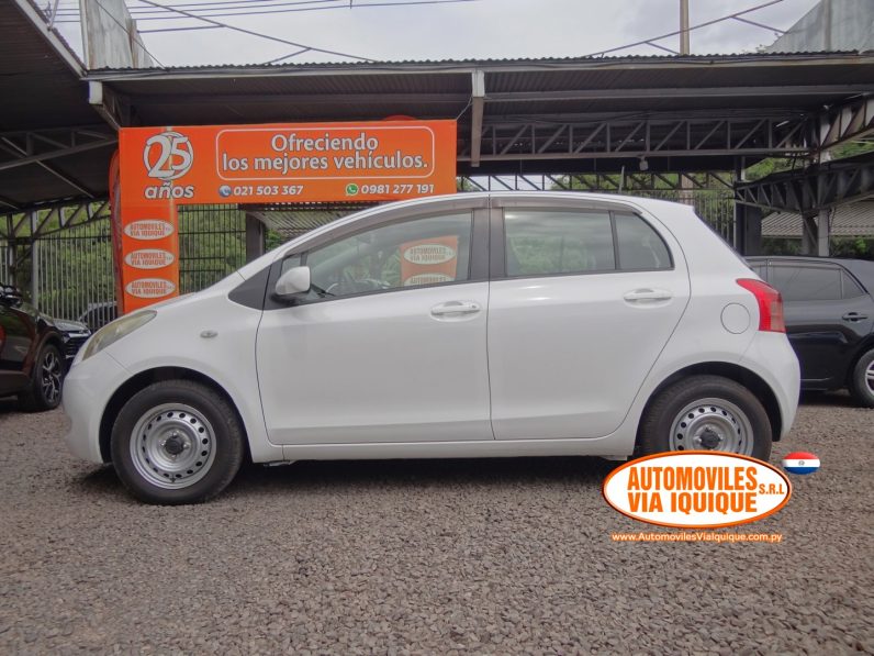 
								TOYOTA NEW VITZ AÑO 2005 full									