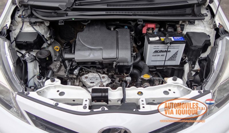 
								TOYOTA NEW VITZ AÑO 2014 full									