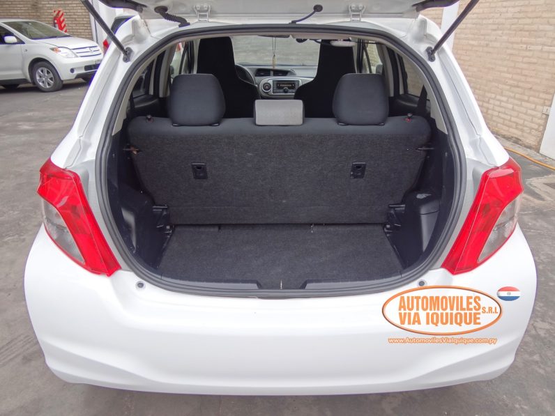 
								TOYOTA NEW VITZ AÑO 2014 full									