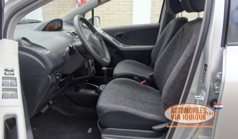 
								TOYOTA NEW VITZ AÑO 2010 full									