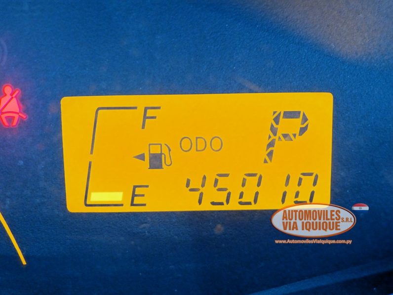 
								TOYOTA NEW VITZ AÑO 2010 full									