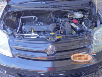 TOYOTA IST AÑO 2003