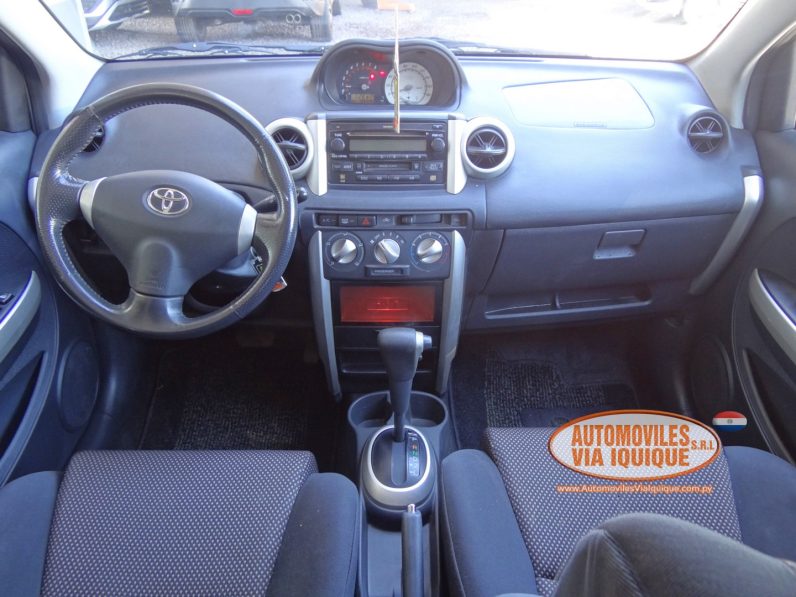 
								TOYOTA IST AÑO 2003 full									