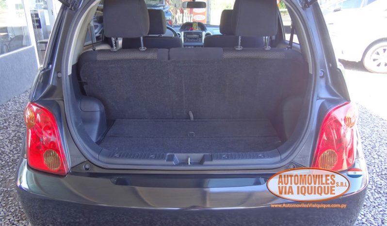 
								TOYOTA IST AÑO 2003 full									