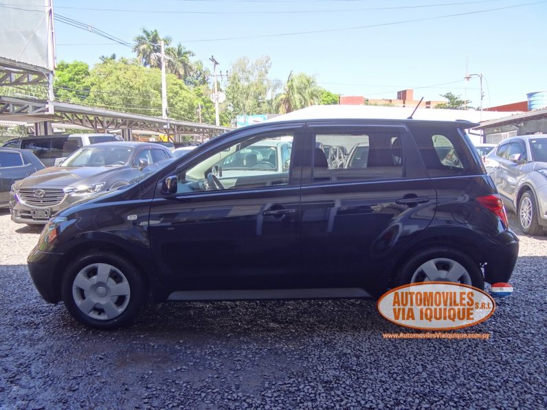 
								TOYOTA IST AÑO 2003 full									