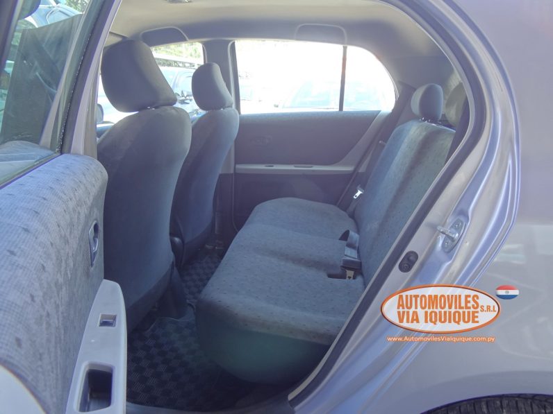 
								TOYOTA NEW VITZ AÑO 2010 full									