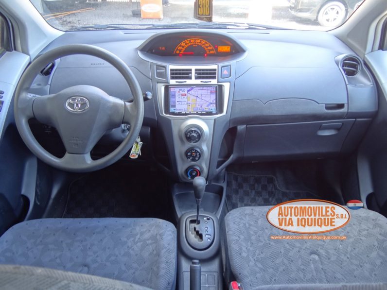
								TOYOTA NEW VITZ AÑO 2010 full									