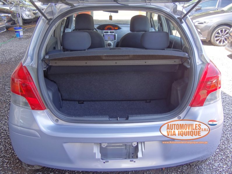 
								TOYOTA NEW VITZ AÑO 2010 full									