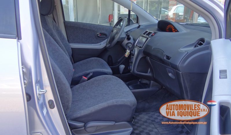 
								TOYOTA NEW VITZ AÑO 2010 full									