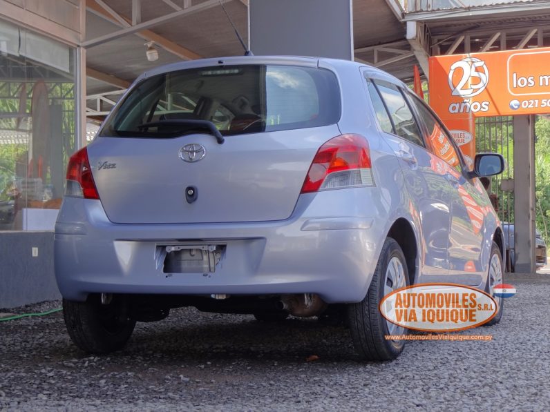 
								TOYOTA NEW VITZ AÑO 2010 full									
