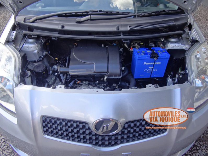 
								TOYOTA NEW VITZ AÑO 2007 full									