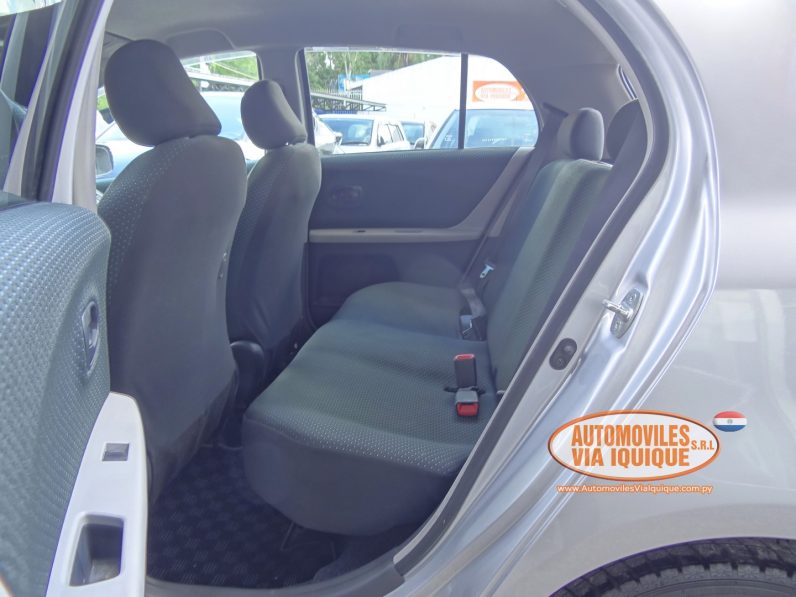 
								TOYOTA NEW VITZ AÑO 2007 full									