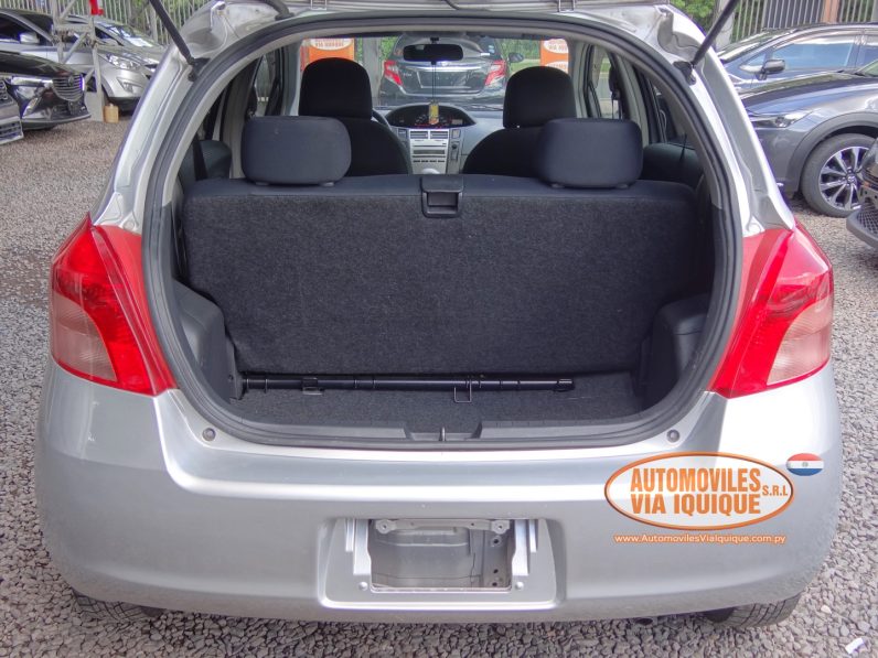 
								TOYOTA NEW VITZ AÑO 2007 full									