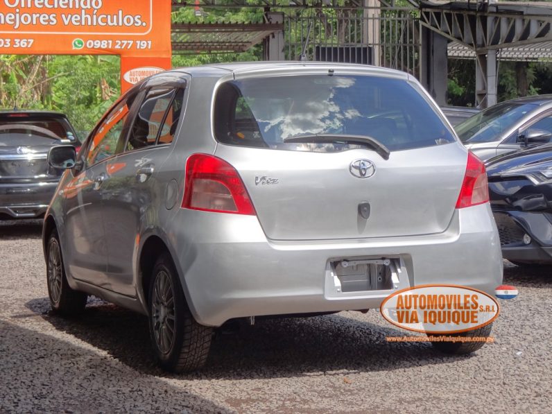
								TOYOTA NEW VITZ AÑO 2007 full									