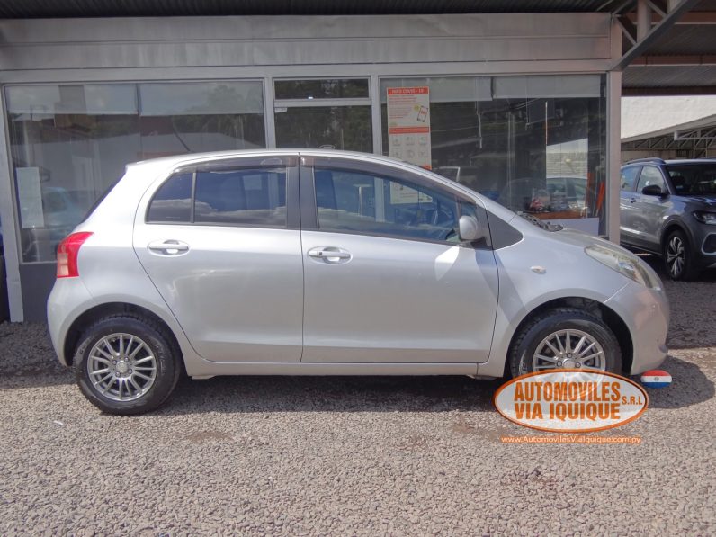 
								TOYOTA NEW VITZ AÑO 2007 full									