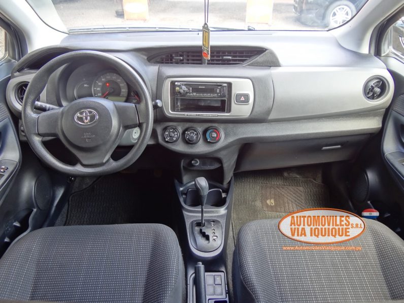 
								TOYOTA NEW VITZ AÑO 2016 full									