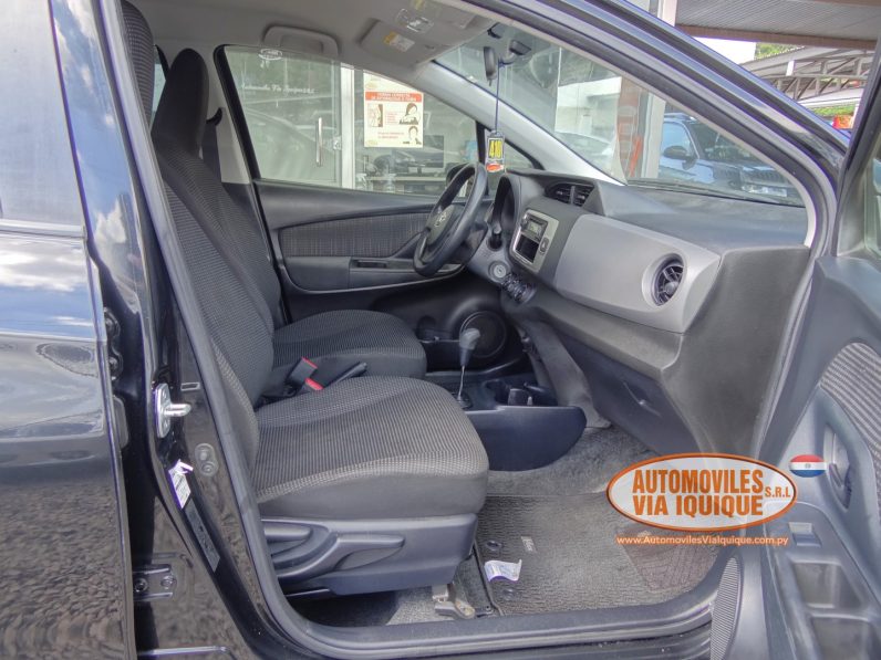 
								TOYOTA NEW VITZ AÑO 2016 full									