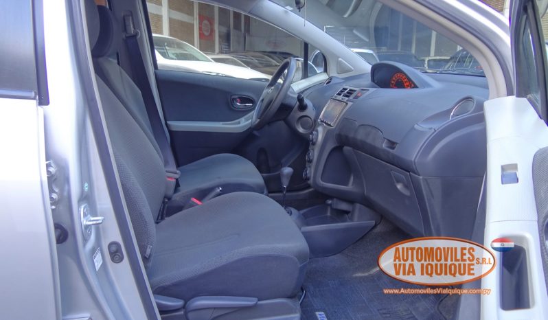 
								TOYOTA NEW VITZ AÑO 2010 full									